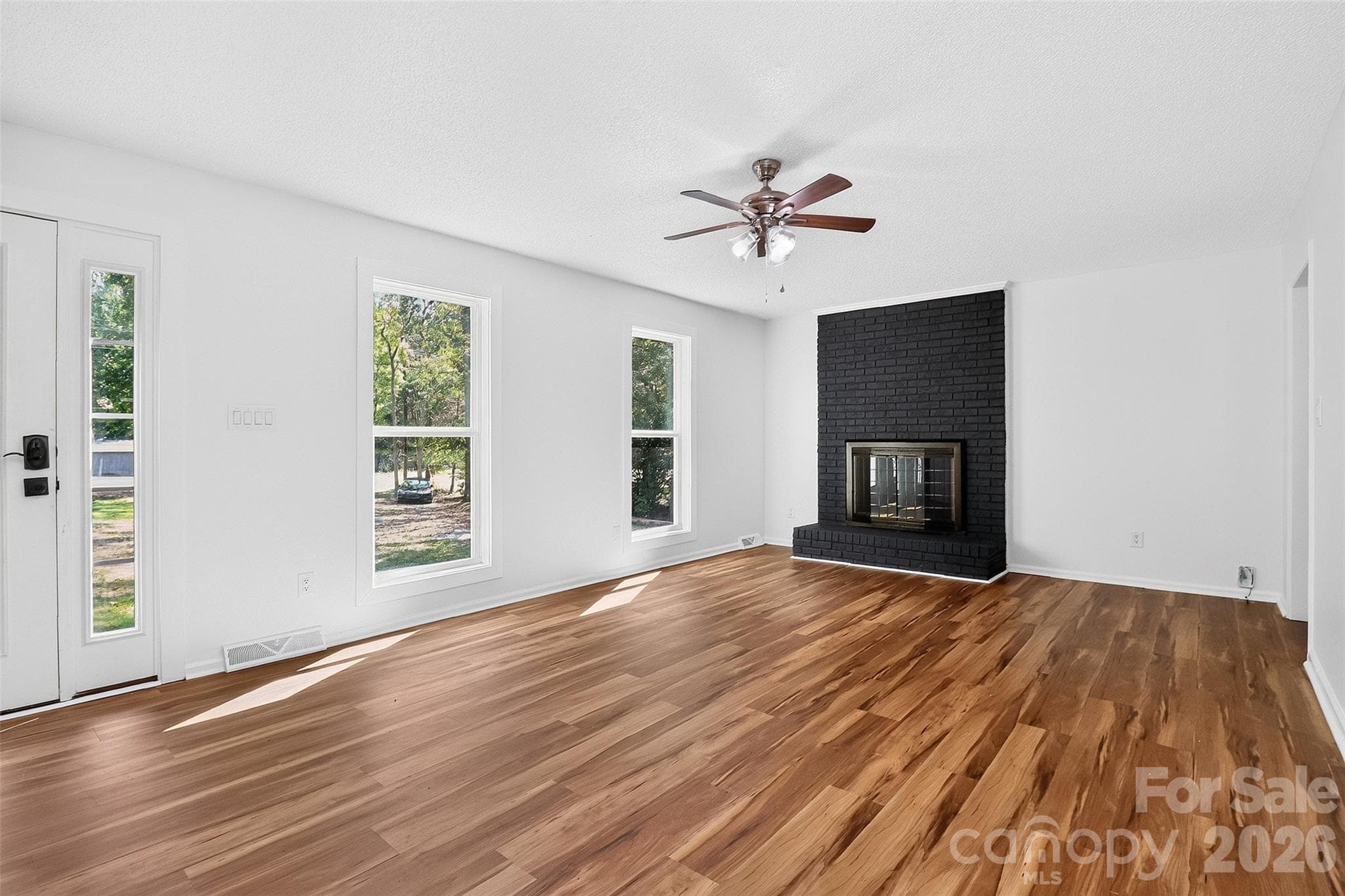 Single Family Residence at 4208 Waxhaw Indian Trail Road, Indian Trail, photo 7 of 30