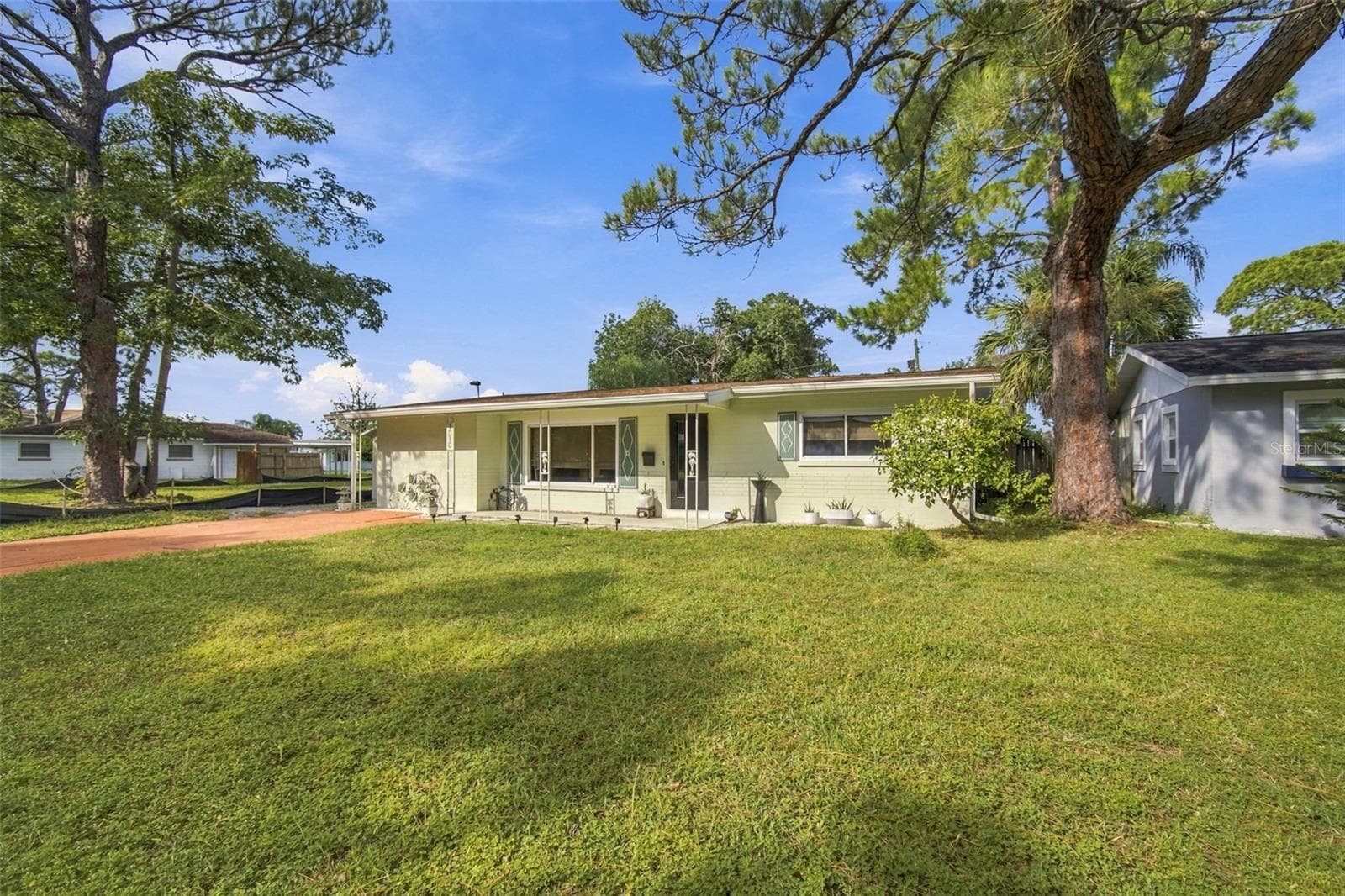Single Family Residence at 9010 1ST ST N, ST PETERSBURG, photo 5 of 60