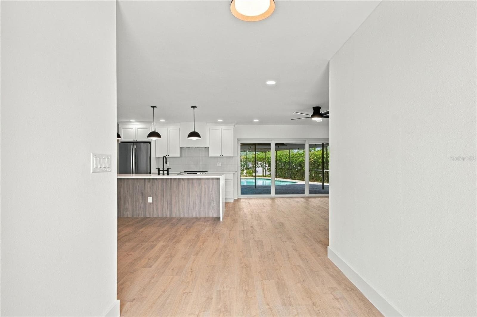 Single Family Residence at 2654 AUGUSTA DR N, CLEARWATER, photo 9 of 91