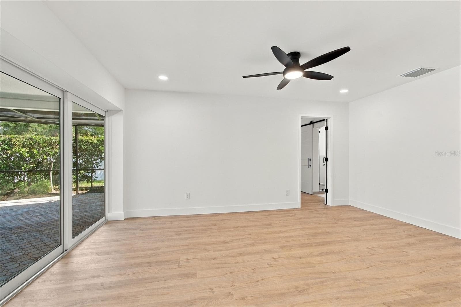 Single Family Residence at 2654 AUGUSTA DR N, CLEARWATER, photo 15 of 91