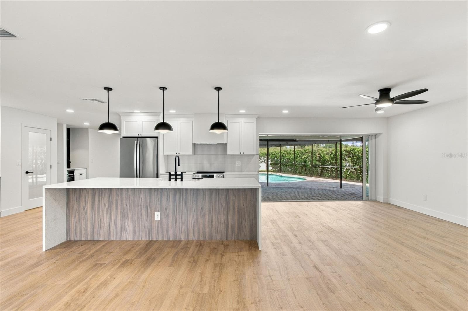 Single Family Residence at 2654 AUGUSTA DR N, CLEARWATER, photo 18 of 91