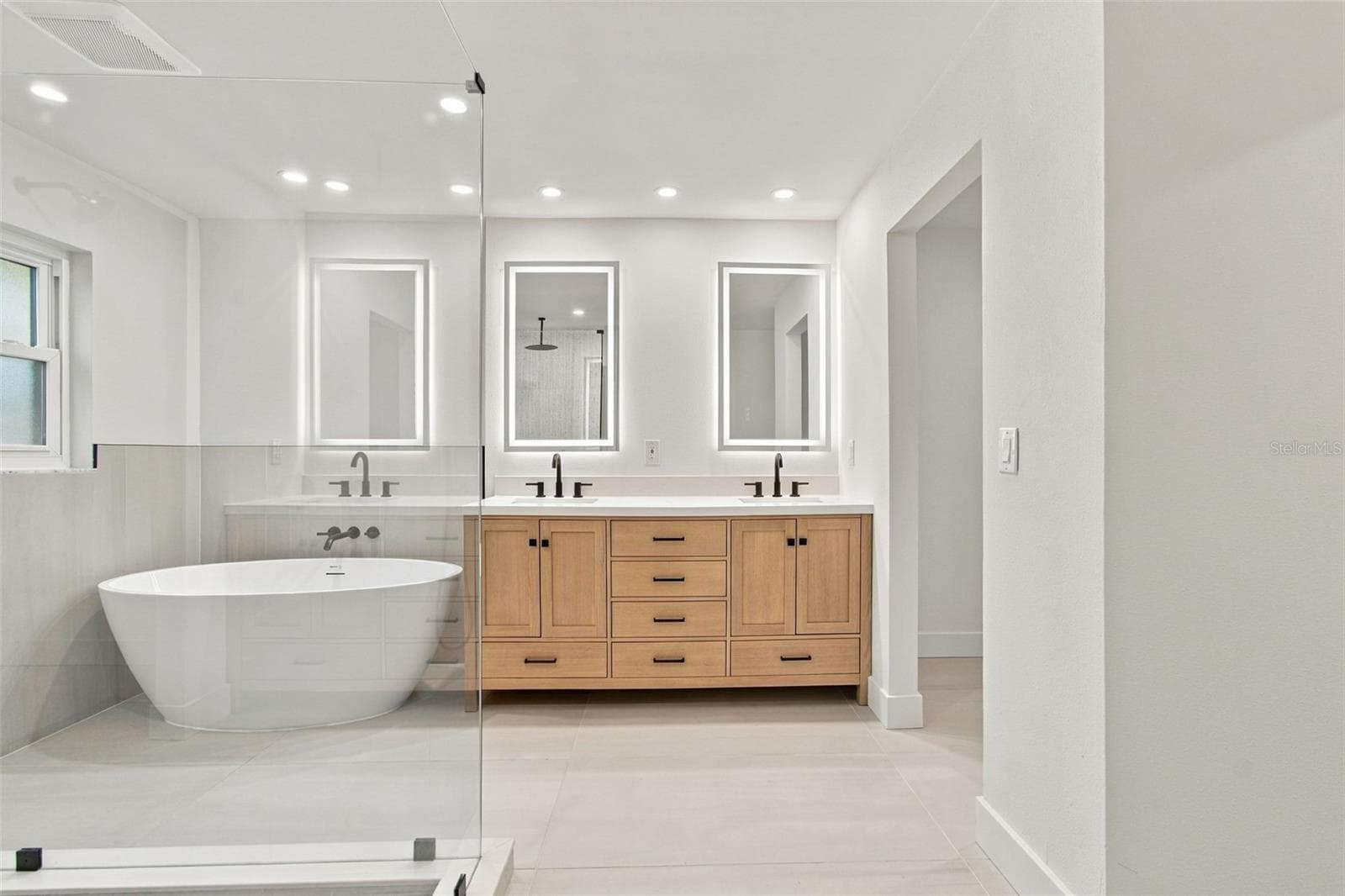Primary Bathroom - 2654 AUGUSTA DR N, CLEARWATER
