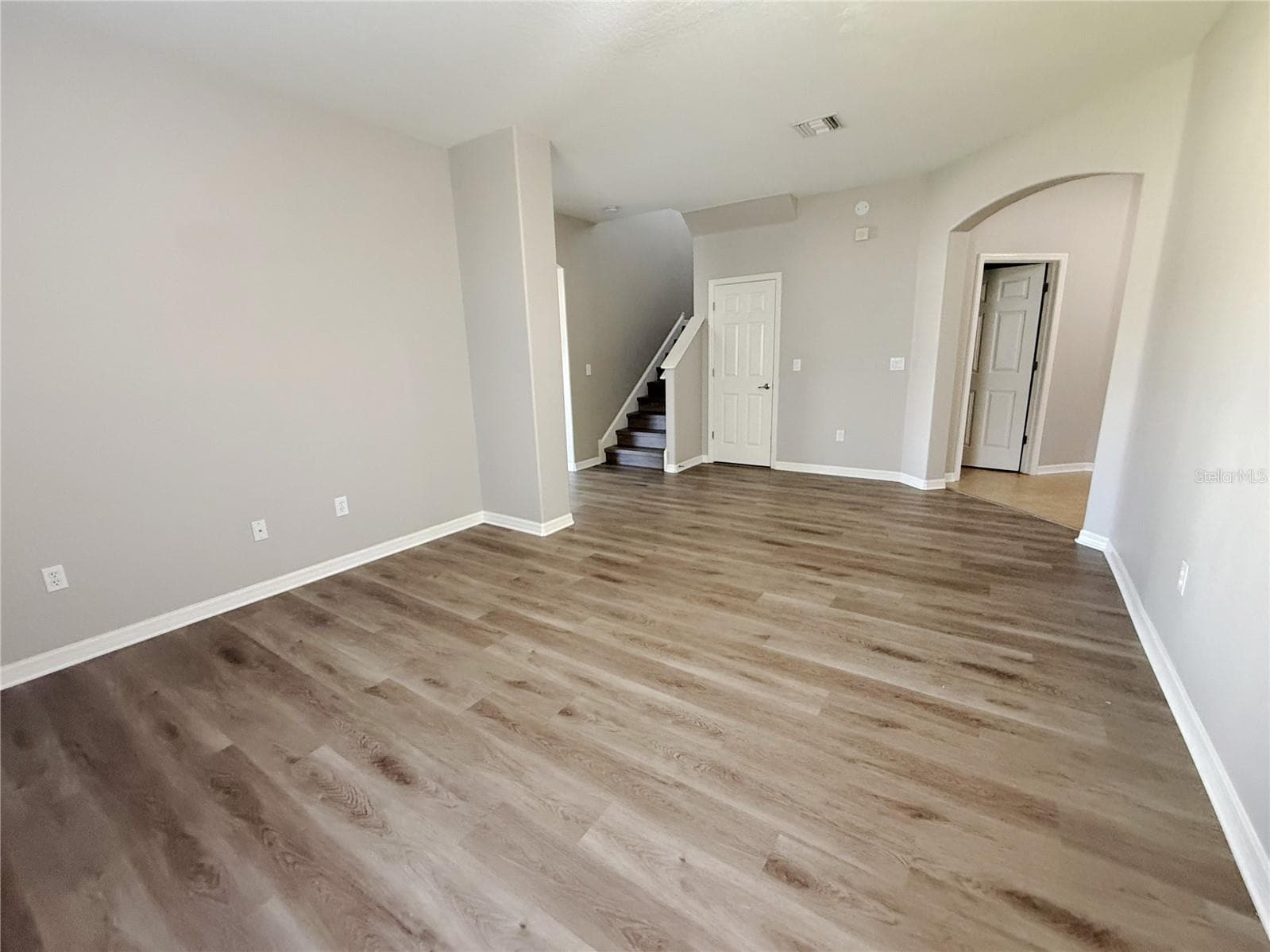 Single Family Residence at 10239 NEWMINSTER LOOP, RUSKIN, photo 5 of 29