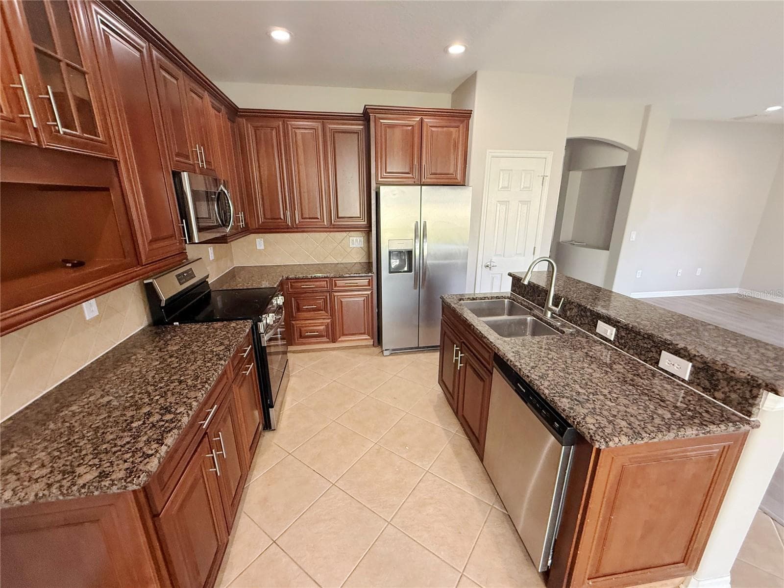 Single Family Residence at 10239 NEWMINSTER LOOP, RUSKIN, photo 10 of 29