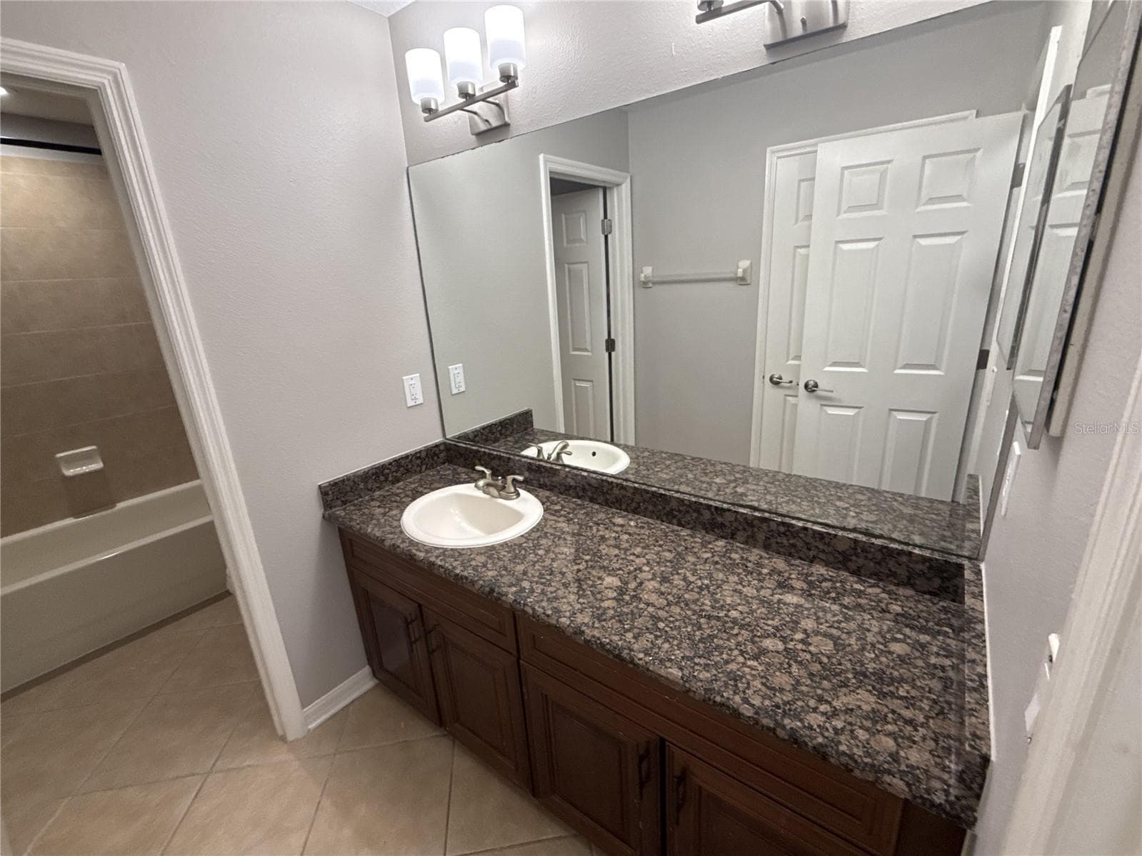 Single Family Residence at 10239 NEWMINSTER LOOP, RUSKIN, photo 22 of 29