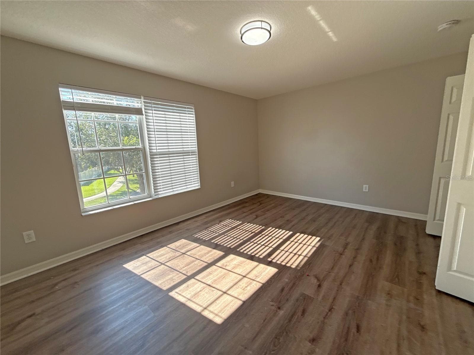 Single Family Residence at 10239 NEWMINSTER LOOP, RUSKIN, photo 26 of 29