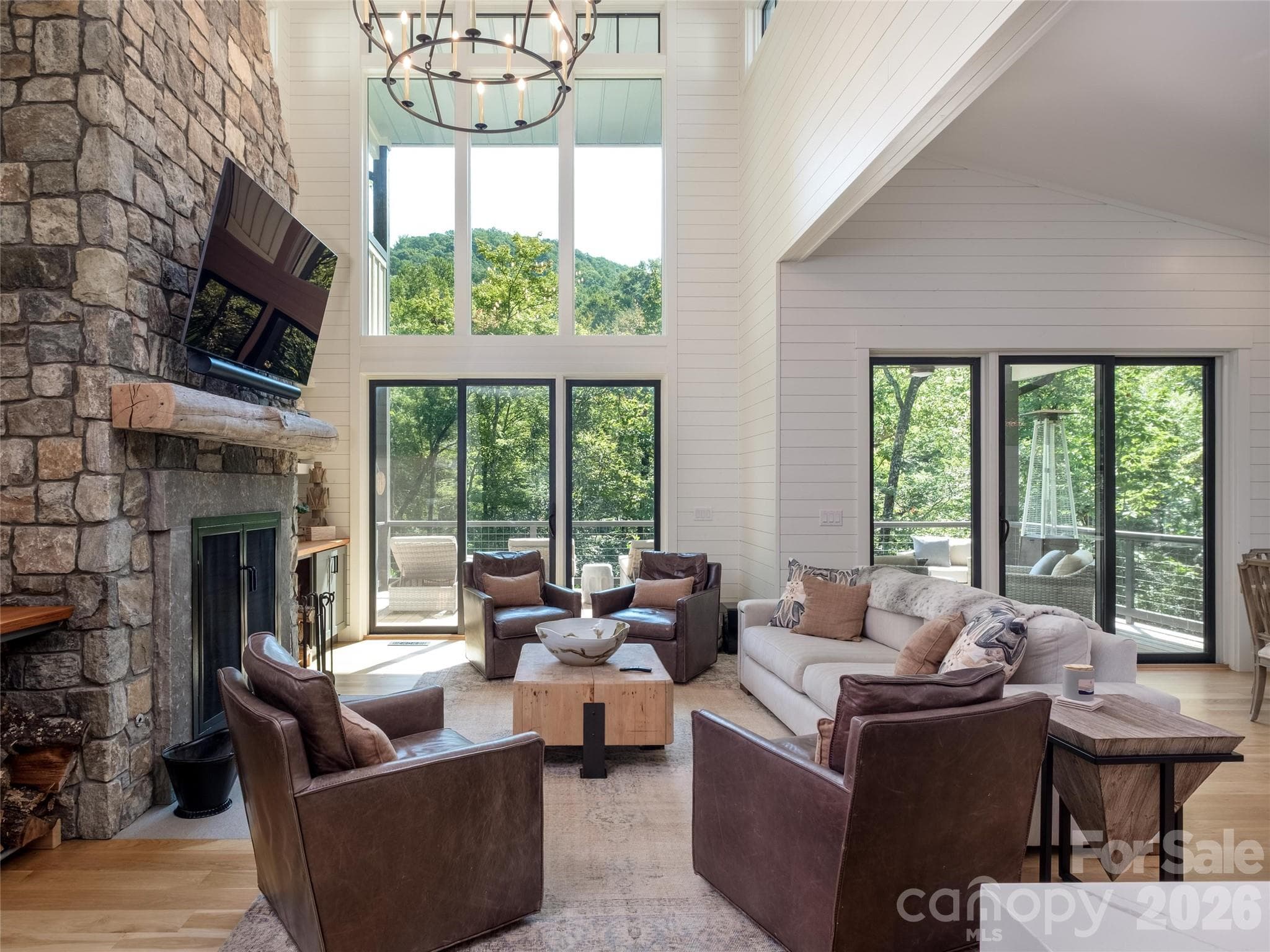Single Family Residence at 158 Bucks Crossing, Brevard, photo 9 of 42