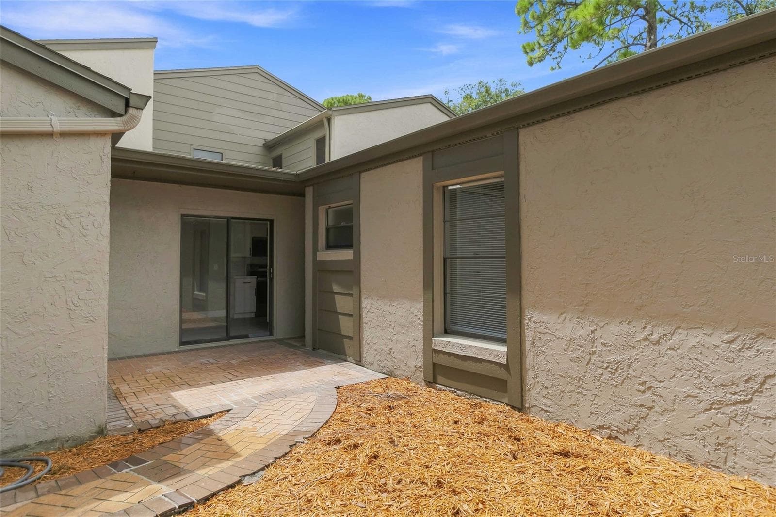 Townhouse at 419 MEADOWOOD BLVD, FERN PARK, photo 3 of 45