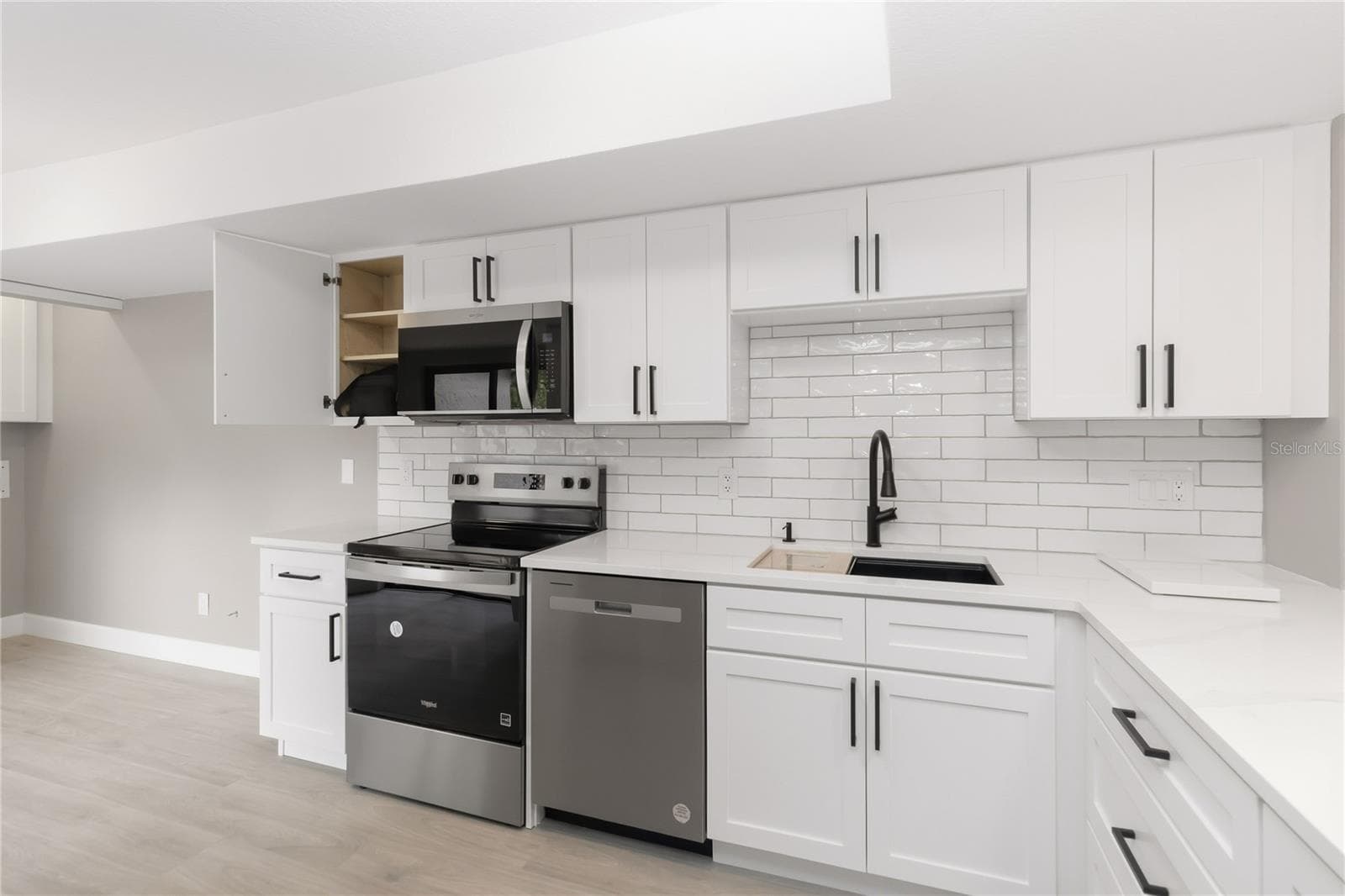 Townhouse at 419 MEADOWOOD BLVD, FERN PARK, photo 5 of 45