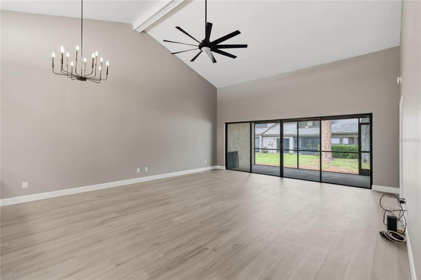 Townhouse at 419 MEADOWOOD BLVD, FERN PARK, photo 8 of 45