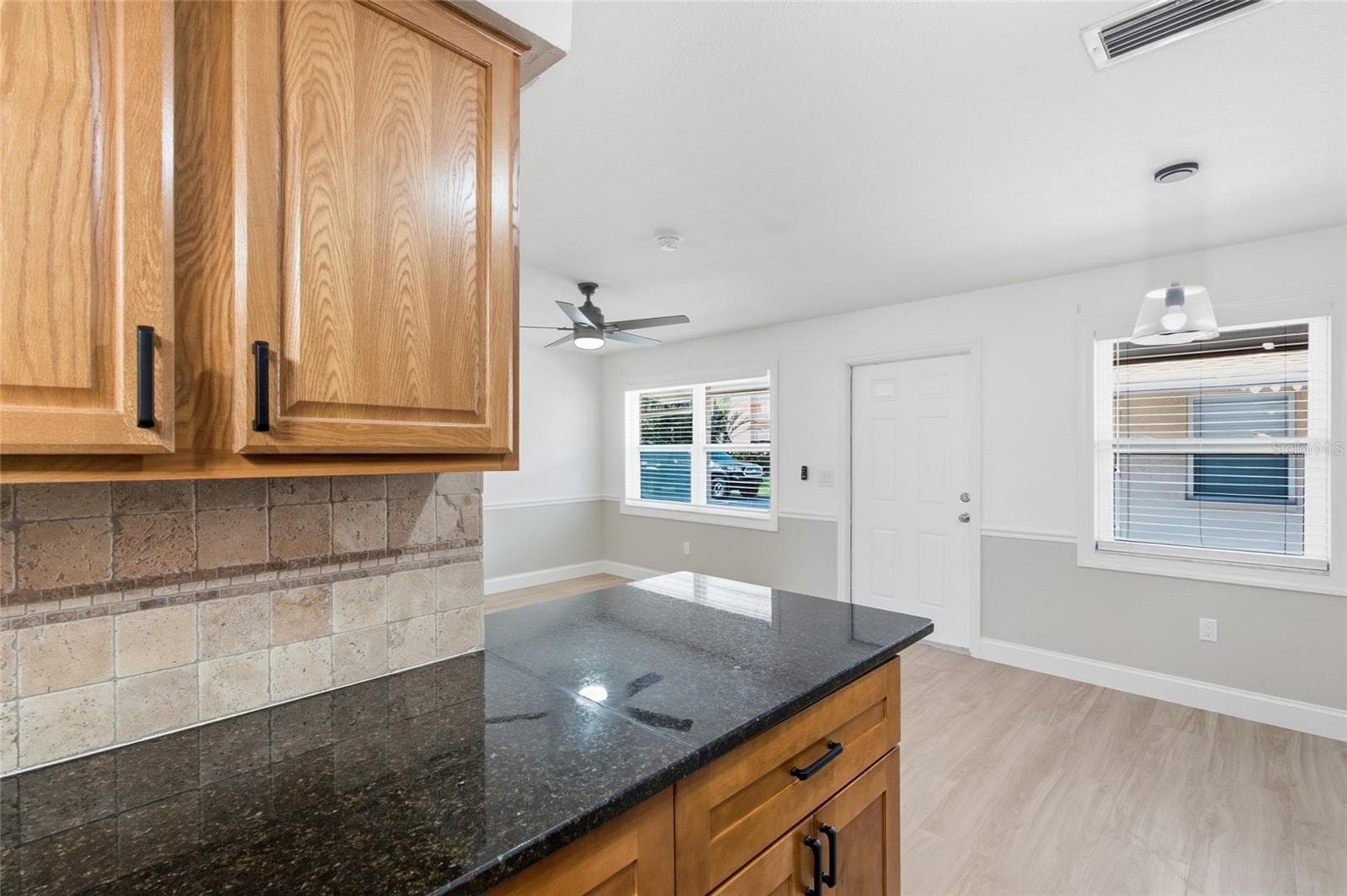 Condominium at 927 GULF BLVD #50, INDIAN ROCKS BEACH, photo 11 of 38