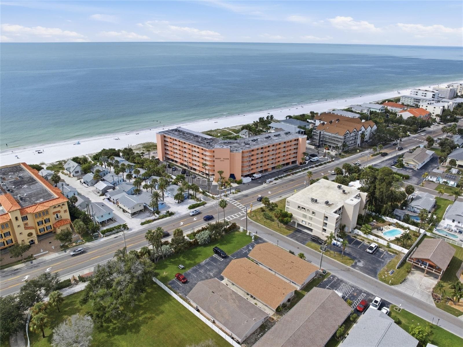 Condominium at 927 GULF BLVD #50, INDIAN ROCKS BEACH, photo 32 of 38