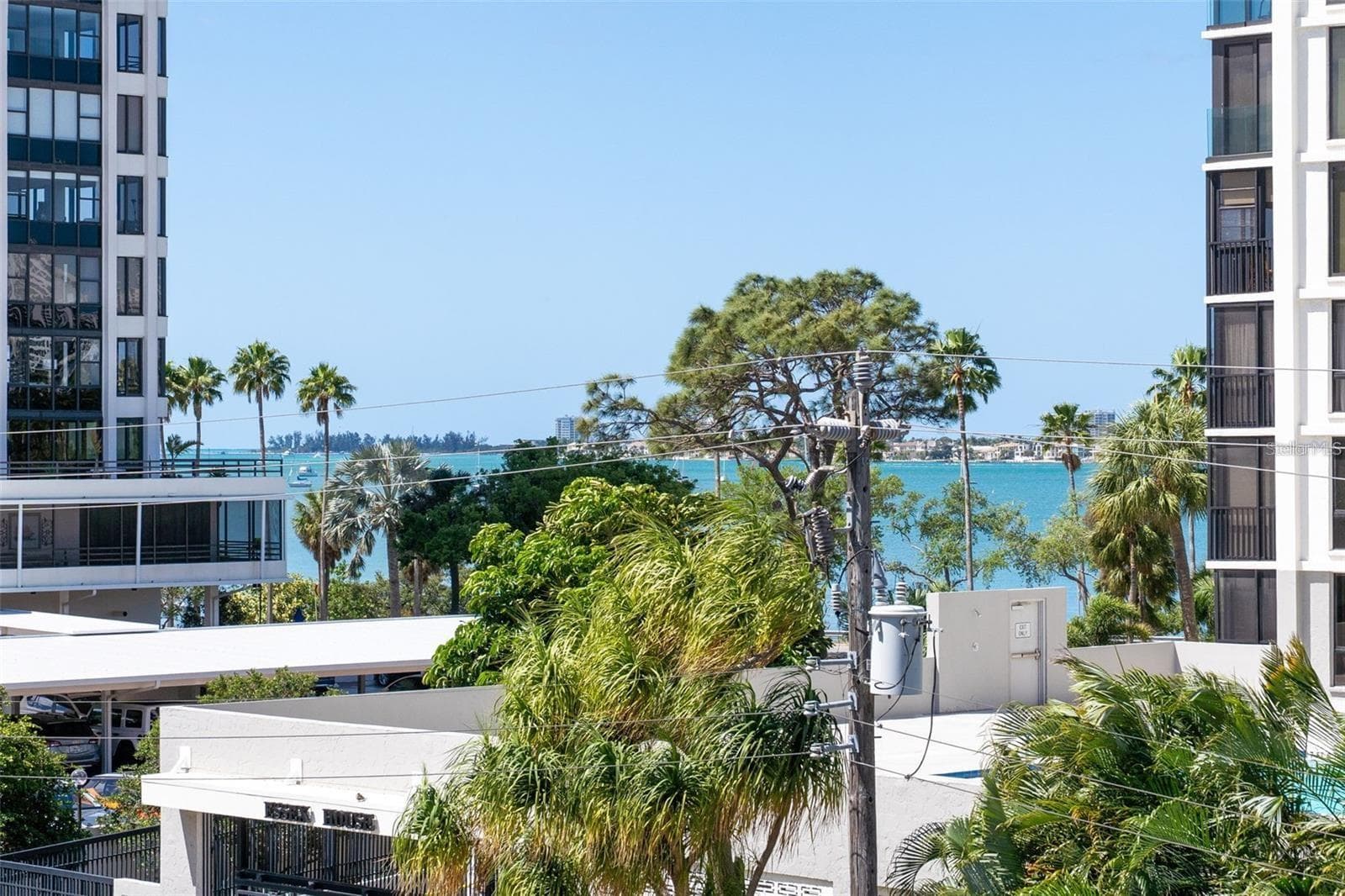 Condominium at 711 S PALM AVE #302, SARASOTA, photo 6 of 40