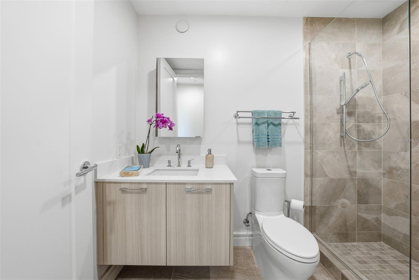 Condominium at 711 S PALM AVE #302, SARASOTA, photo 20 of 40