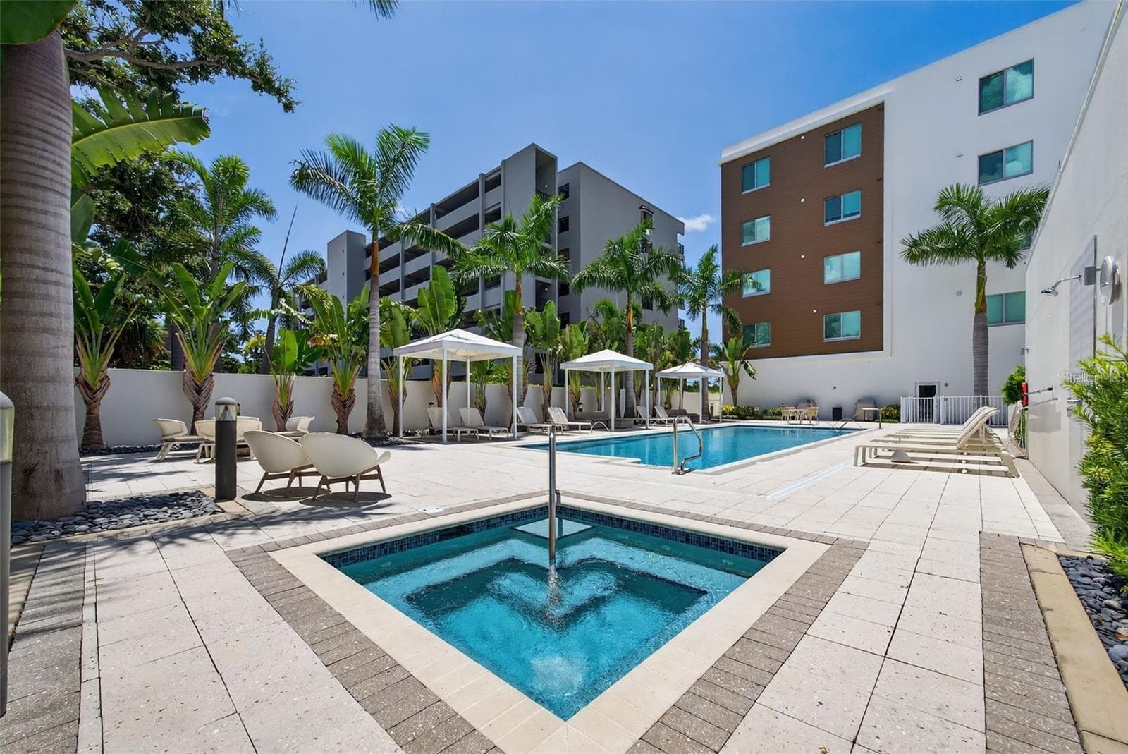 Condominium at 711 S PALM AVE #302, SARASOTA, photo 26 of 40