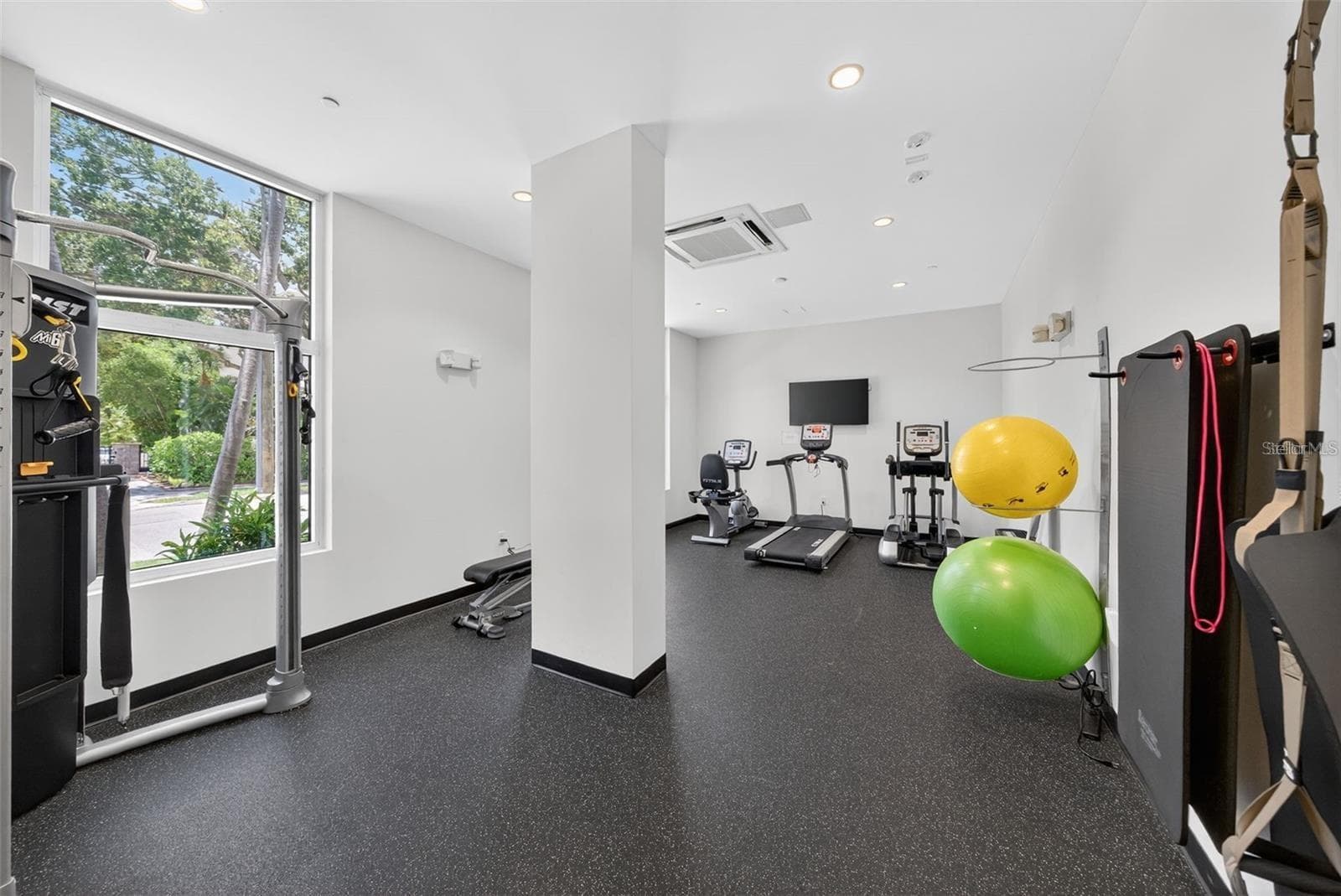 Condominium at 711 S PALM AVE #302, SARASOTA, photo 29 of 40