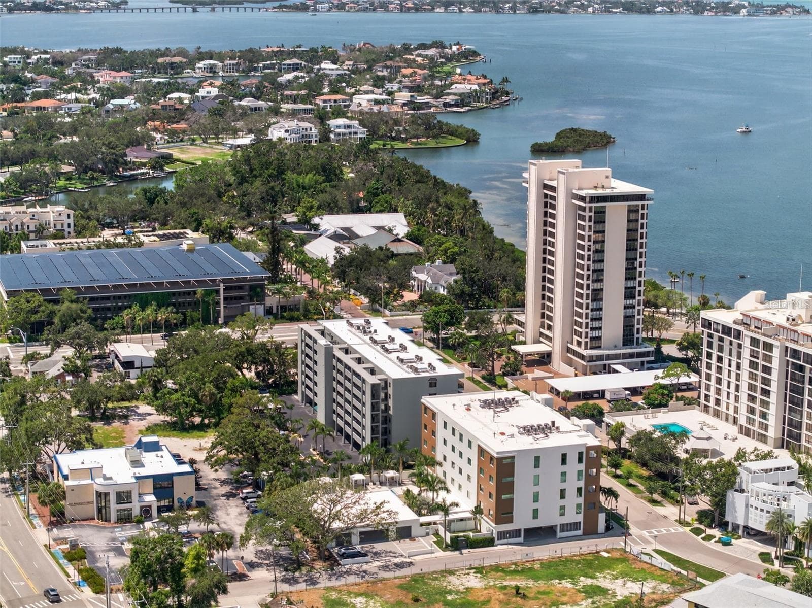 Condominium at 711 S PALM AVE #302, SARASOTA, photo 32 of 40