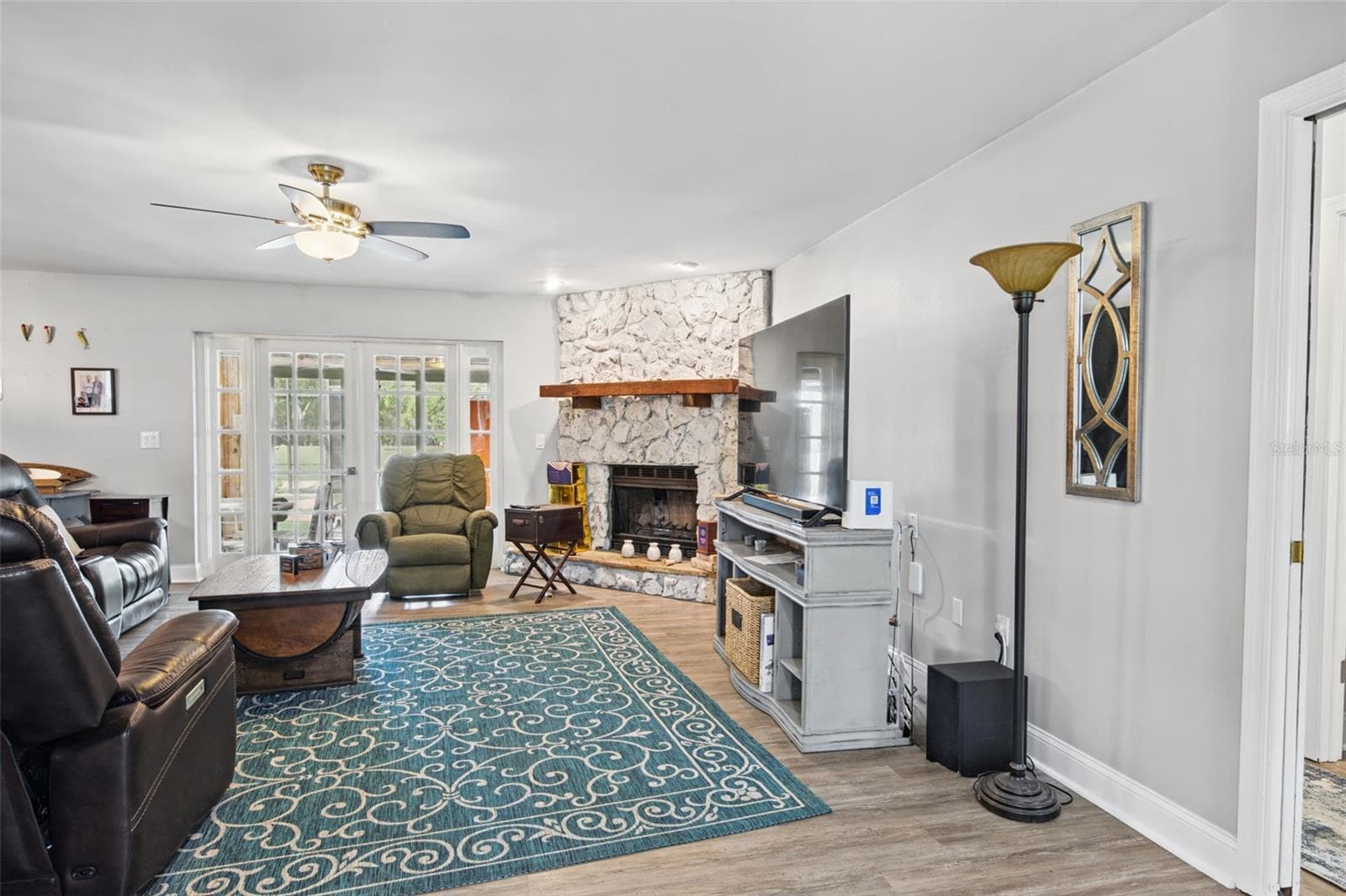Single Family Residence at 1442 COLUSO DR, WINTER GARDEN, photo 7 of 91