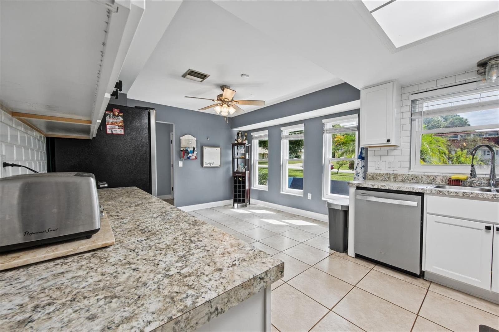 Single Family Residence at 1442 COLUSO DR, WINTER GARDEN, photo 11 of 91