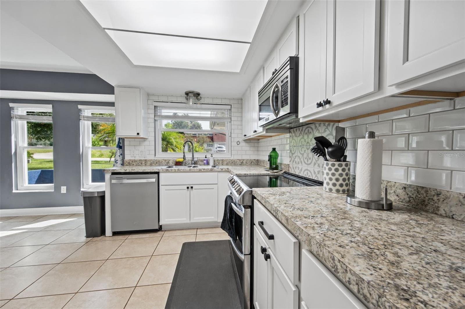 Single Family Residence at 1442 COLUSO DR, WINTER GARDEN, photo 12 of 91