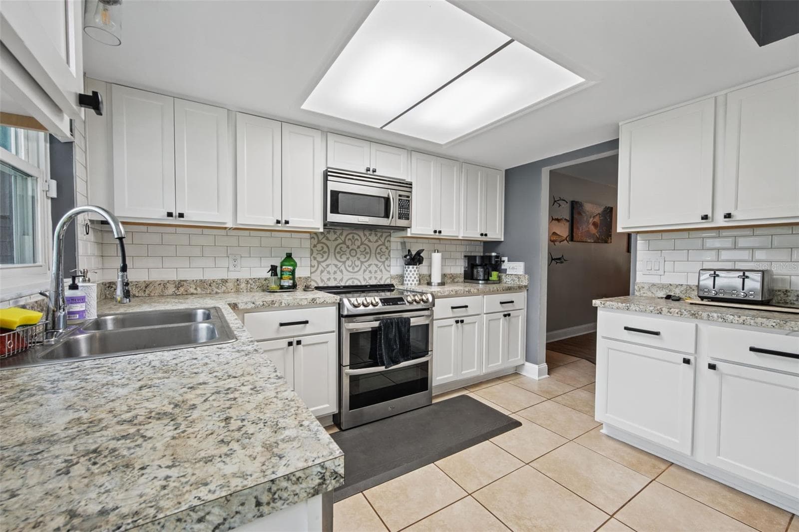 Single Family Residence at 1442 COLUSO DR, WINTER GARDEN, photo 15 of 91