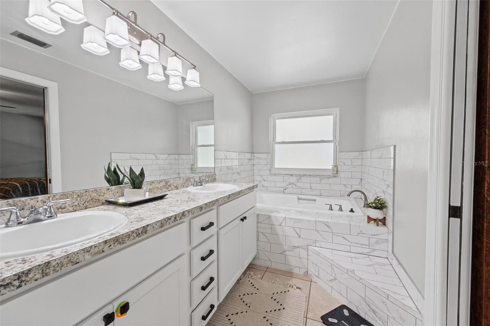 Single Family Residence at 1442 COLUSO DR, WINTER GARDEN, photo 31 of 91
