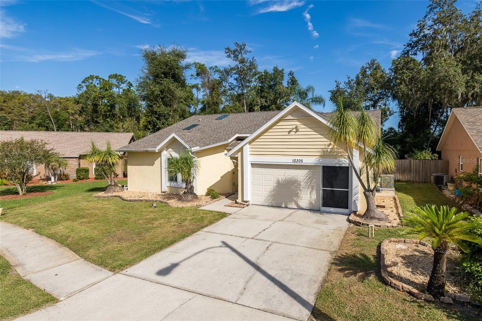 Single Family Residence at 10305 COPPERWOOD DR, NEW PORT RICHEY, photo 2 of 47