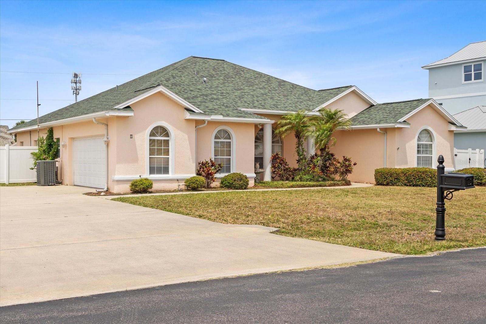 Single Family Residence at 7 BEACHSIDE DR, PALM COAST, photo 3 of 47