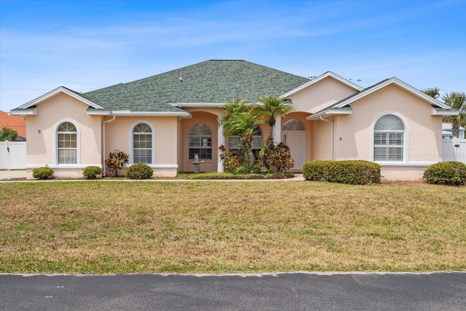 Single Family Residence at 7 BEACHSIDE DR, PALM COAST, photo 9 of 47