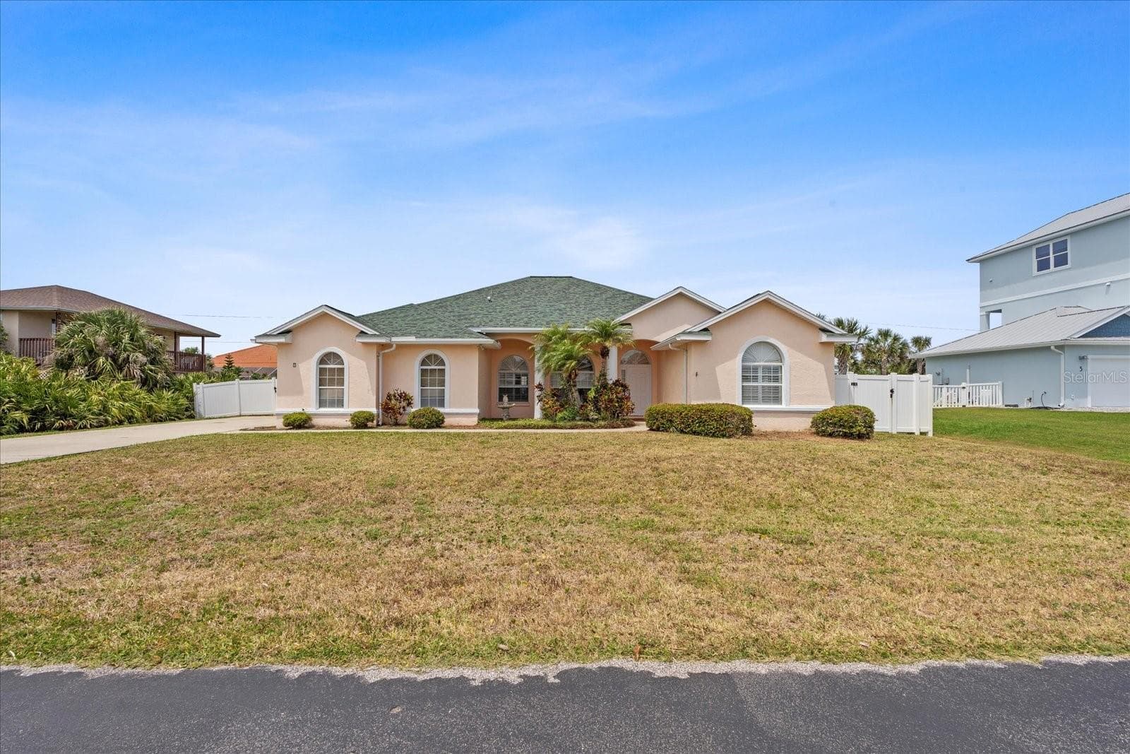 Single Family Residence at 7 BEACHSIDE DR, PALM COAST, photo 11 of 47