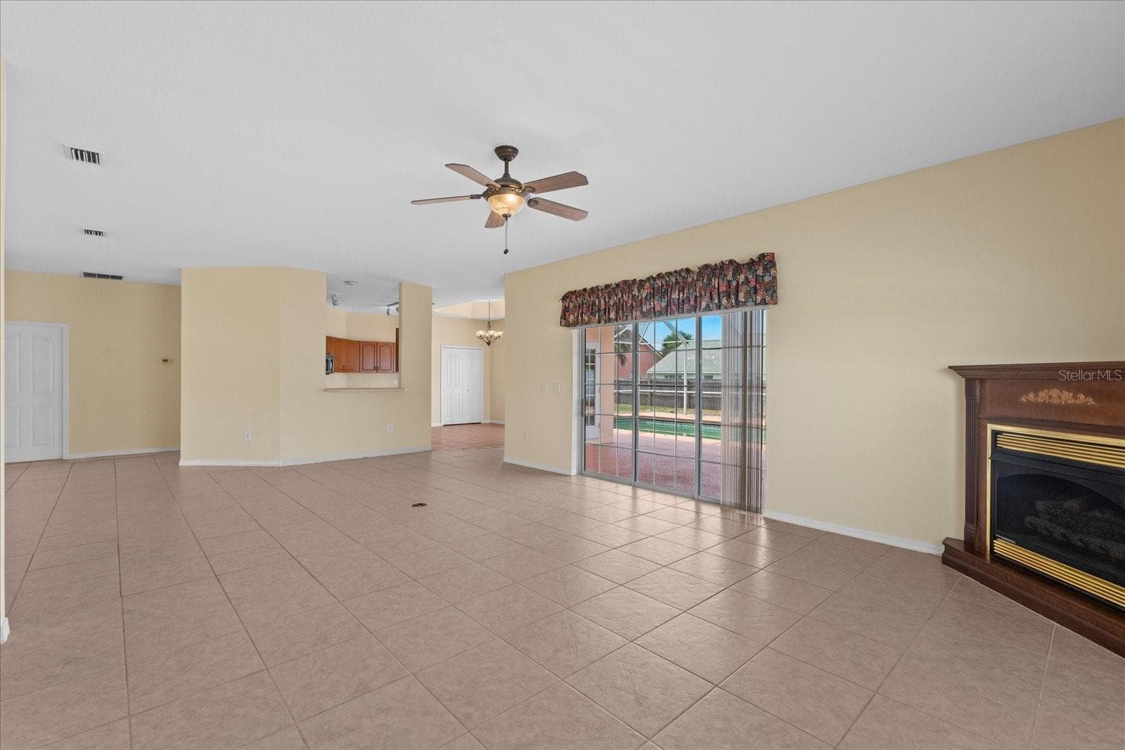 Single Family Residence at 7 BEACHSIDE DR, PALM COAST, photo 22 of 47