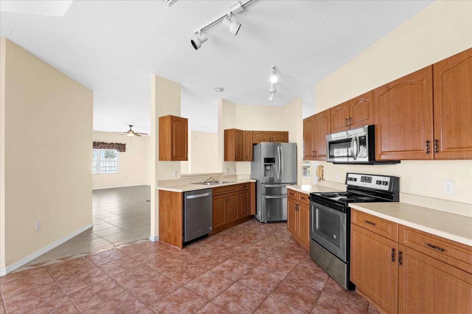 Single Family Residence at 7 BEACHSIDE DR, PALM COAST, photo 29 of 47