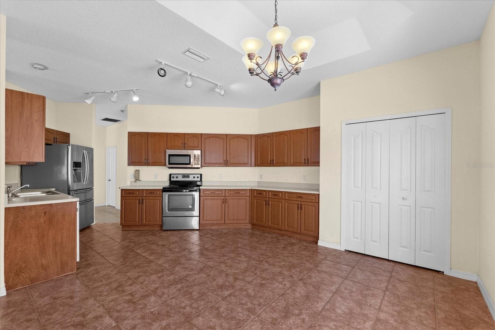 Single Family Residence at 7 BEACHSIDE DR, PALM COAST, photo 32 of 47
