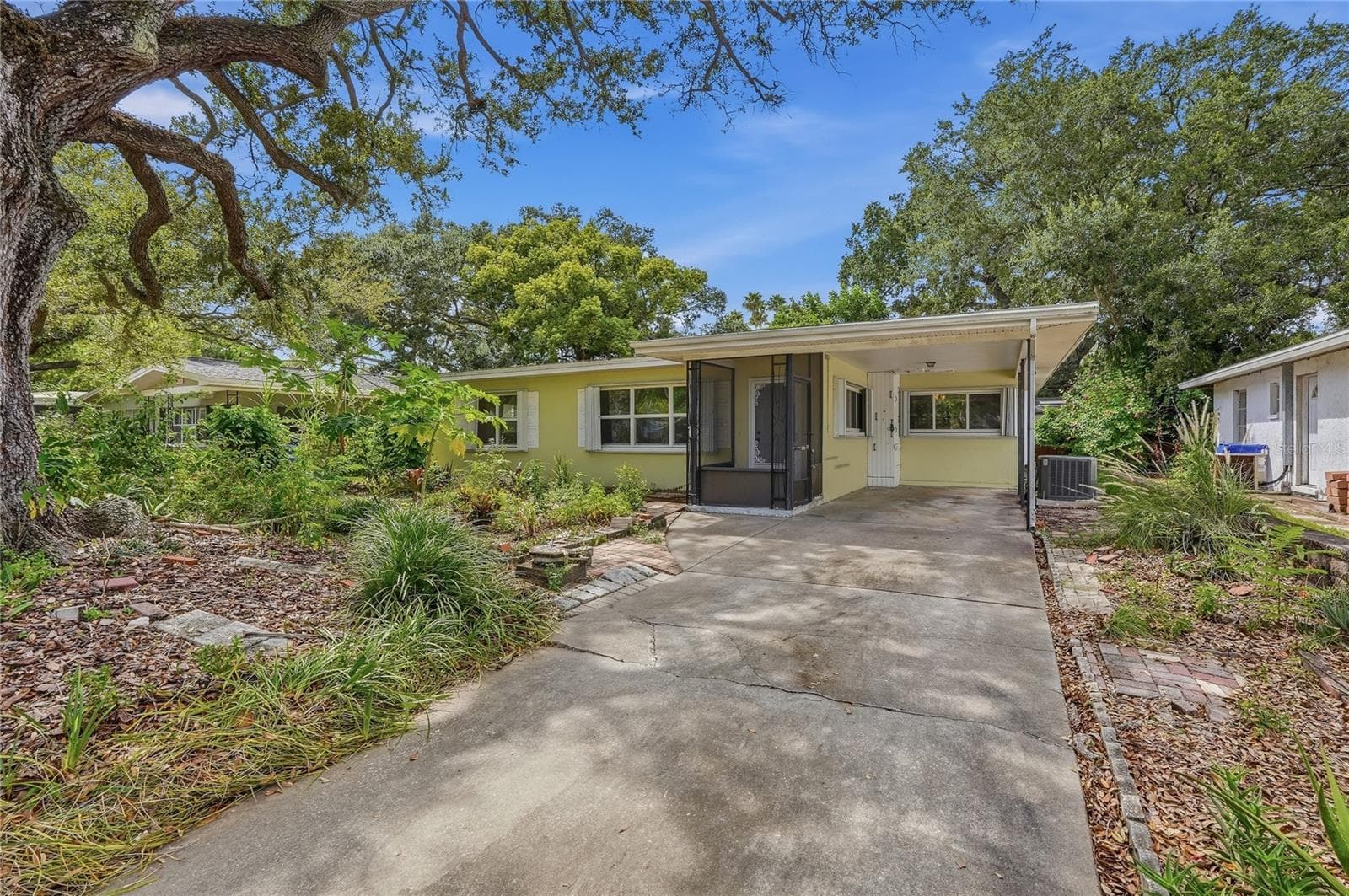 Front of Home - 1632 SAN MATEO DR, DUNEDIN