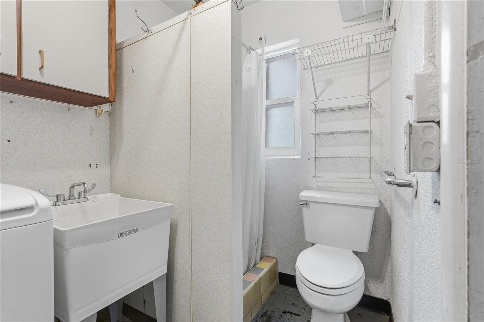 2nd Bathroom - 1632 SAN MATEO DR, DUNEDIN