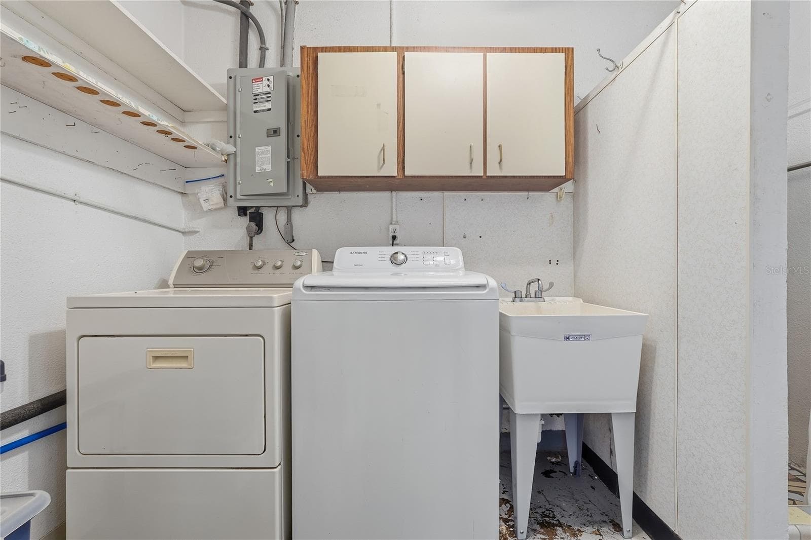 Laundry Room - 1632 SAN MATEO DR, DUNEDIN
