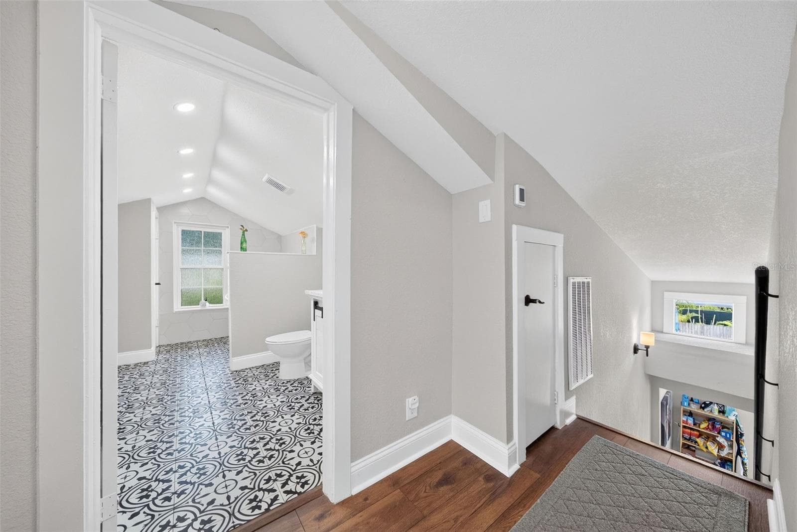 Single Family Residence at 1625 S EOLA DR, ORLANDO, photo 16 of 41