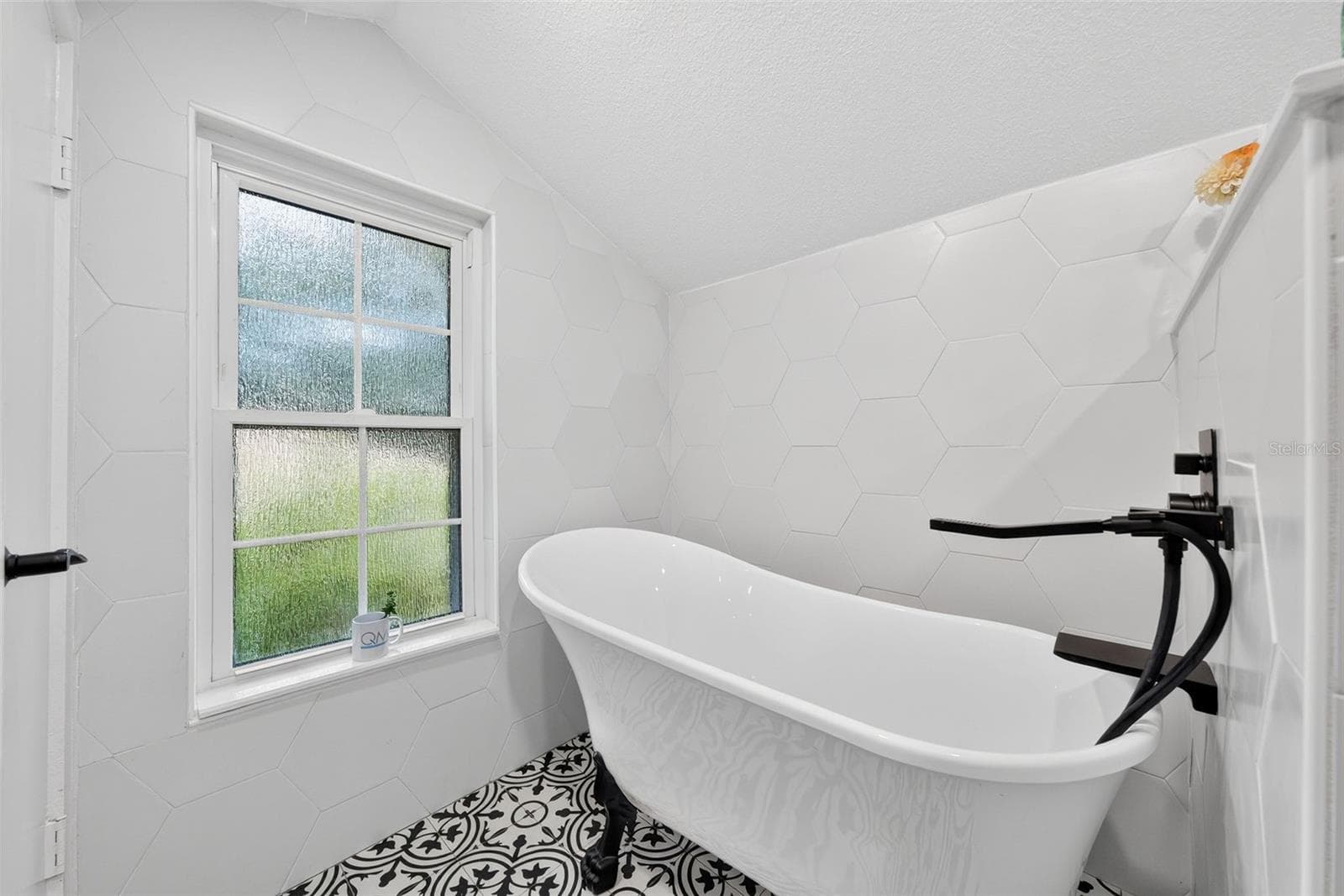 Upstairs Bathroom #3 - 1625 S EOLA DR, ORLANDO