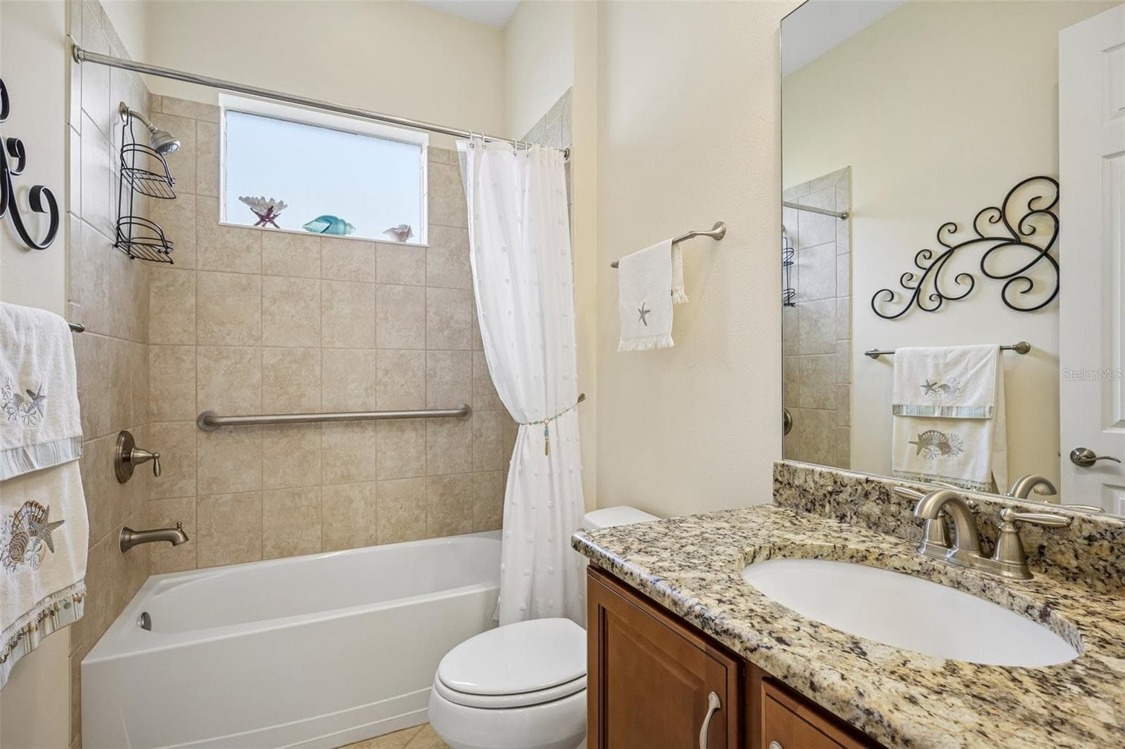 Single Family Residence at 1823 PACIFIC DUNES DR, SUN CITY CENTER, photo 33 of 83