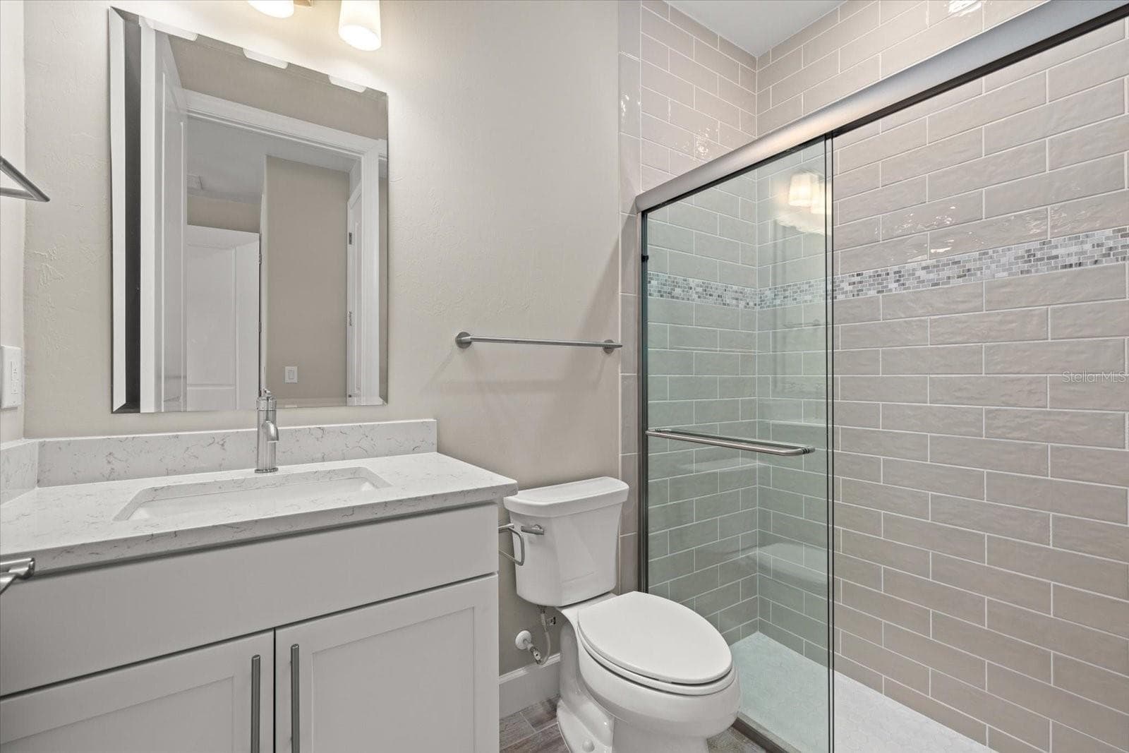 Guest Full Bathroom - 12446 MARSH POINTE RD, SARASOTA