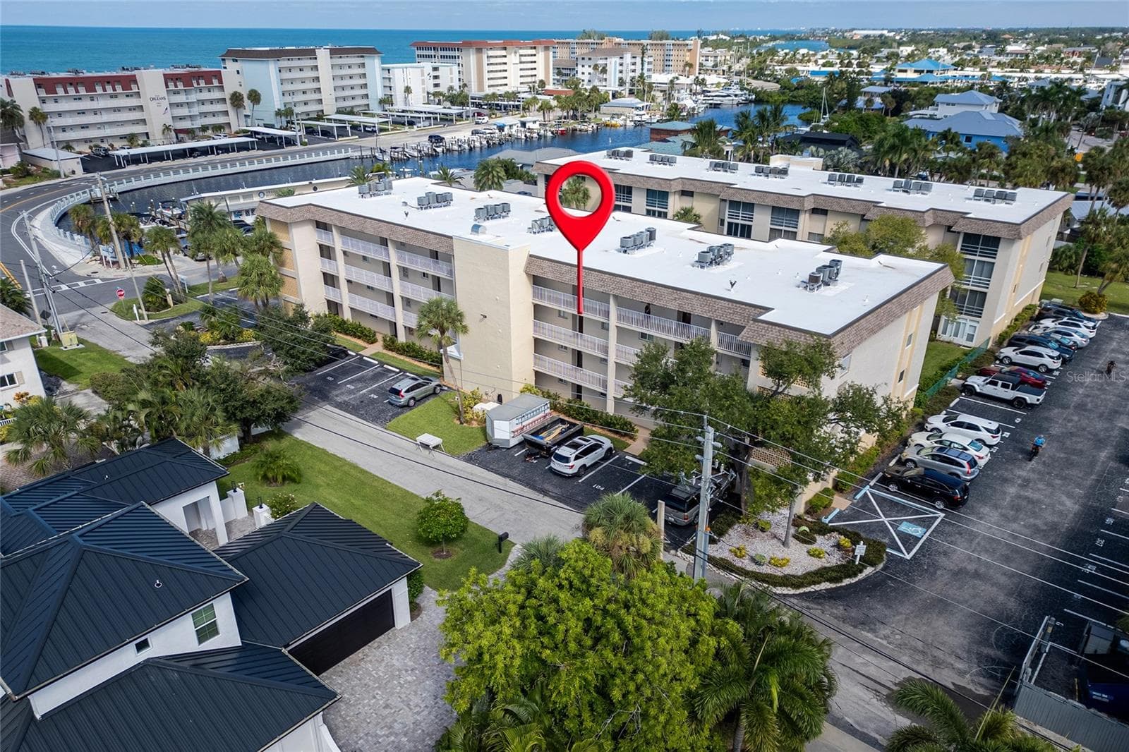 Condominium at 995 LAGUNA DR #305, VENICE, photo 49 of 60