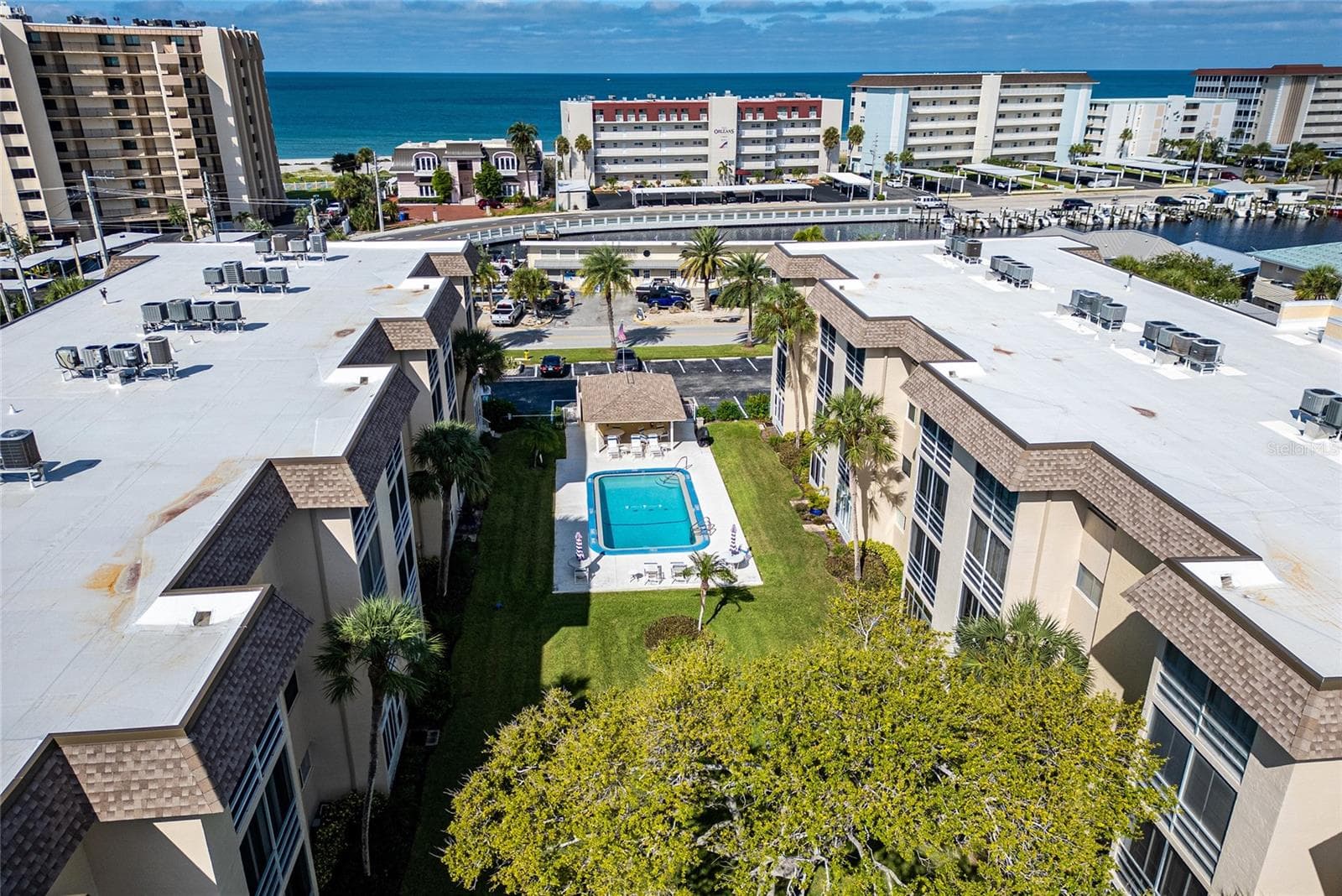 Condominium at 995 LAGUNA DR #305, VENICE, photo 3 of 60