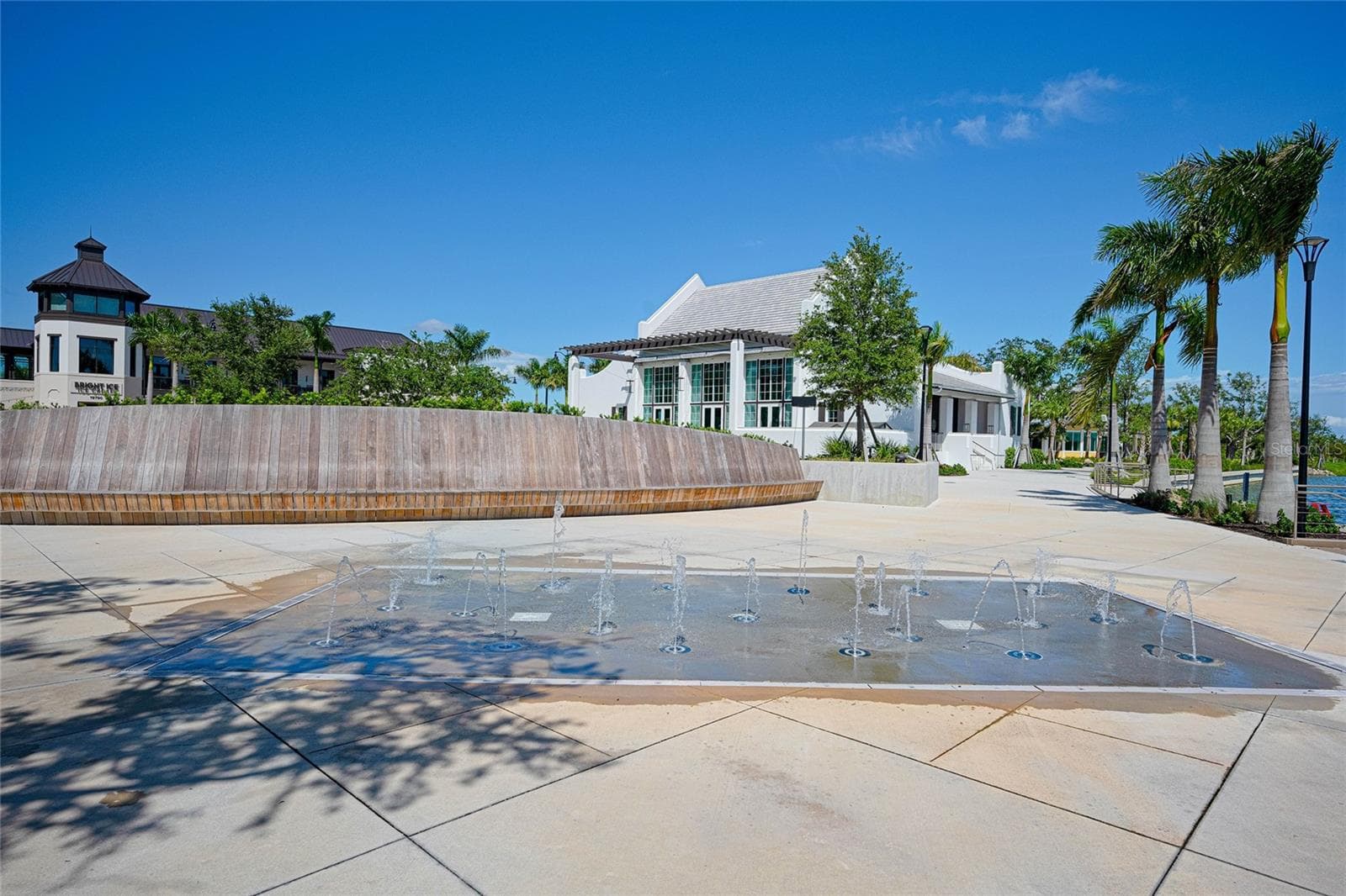 Condominium at 995 LAGUNA DR #305, VENICE, photo 54 of 60