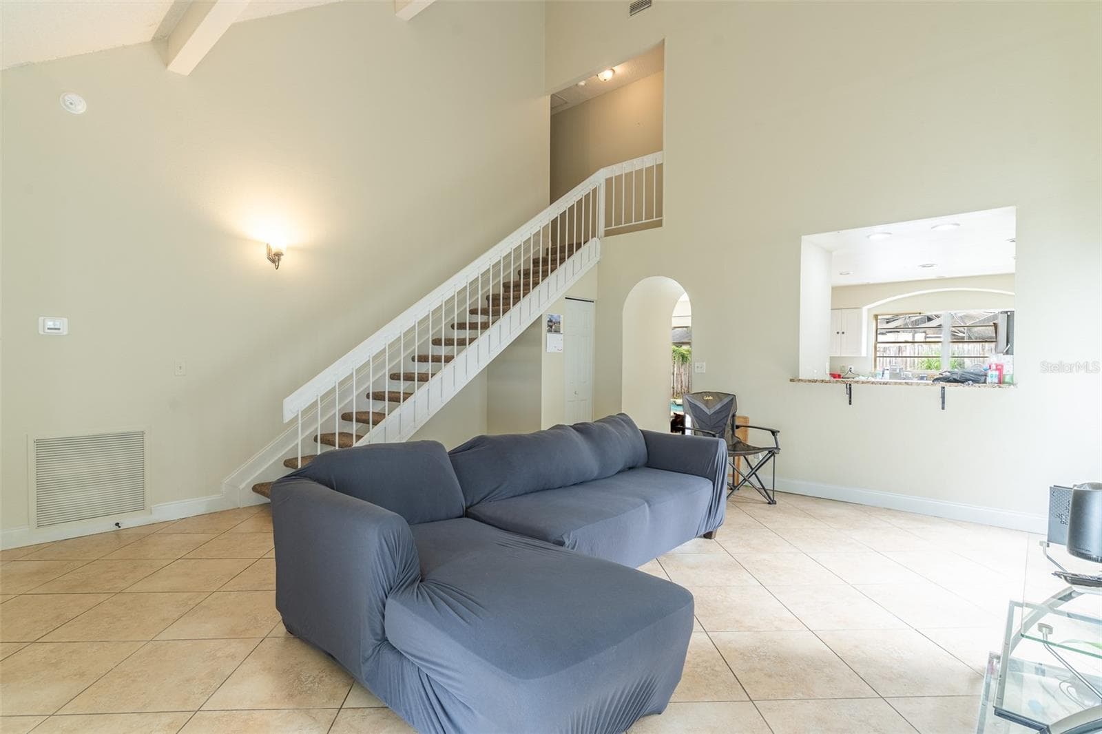 Single Family Residence at 631 STONE DR, BRANDON, photo 4 of 40