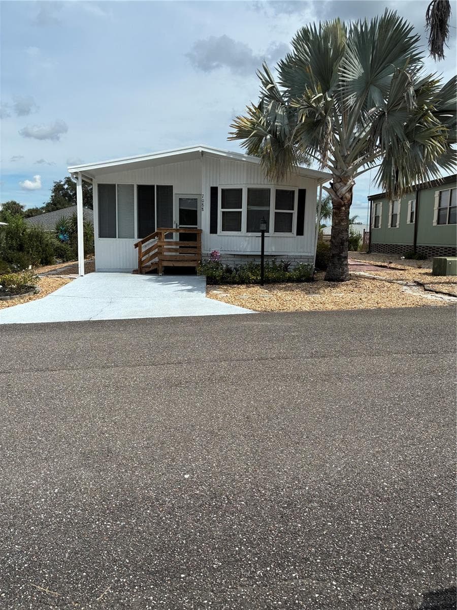 7088 TAMARIND DR