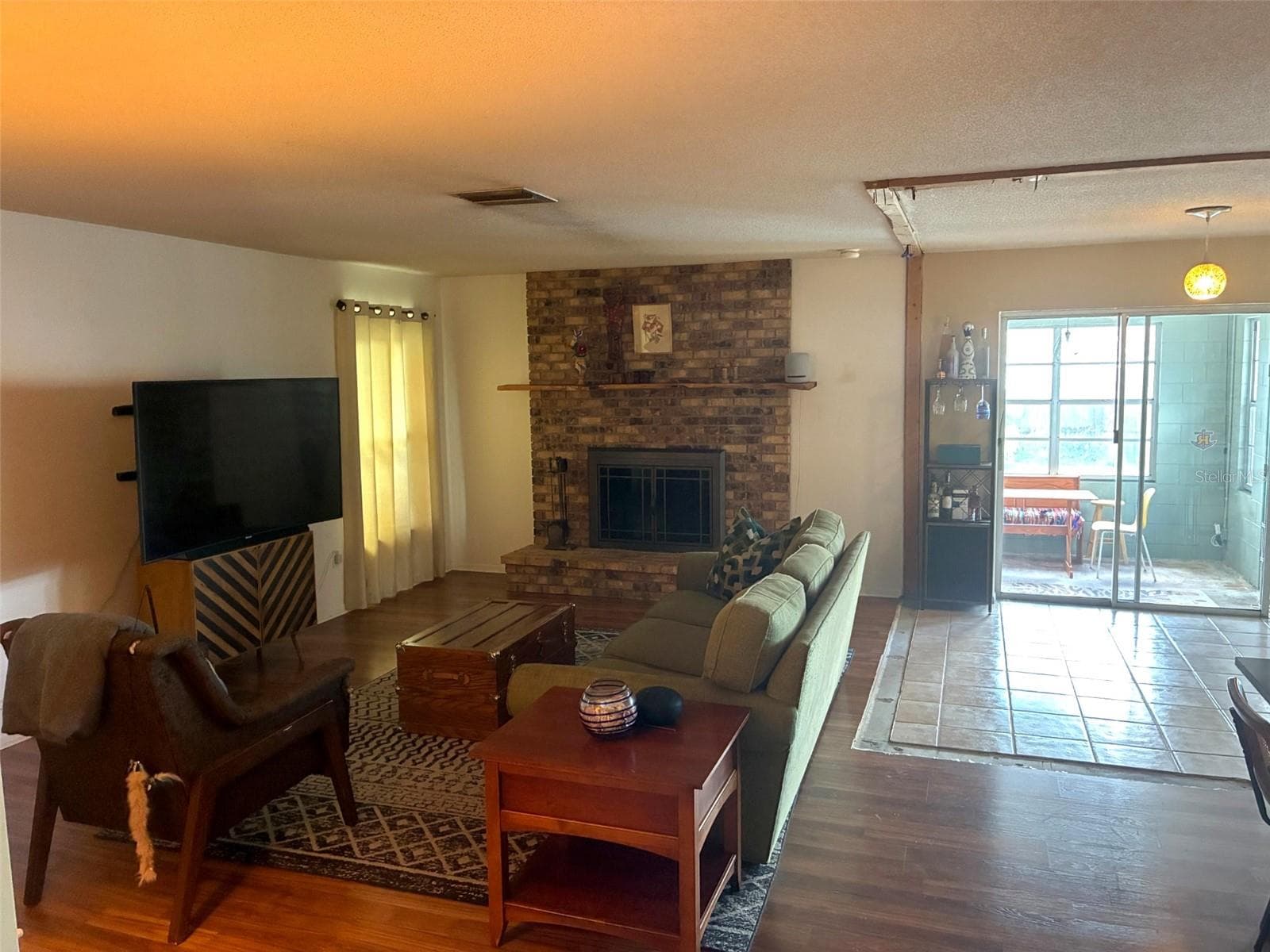 Single Family Residence at 615 CAMBRIDGE CT, LONGWOOD, photo 5 of 17