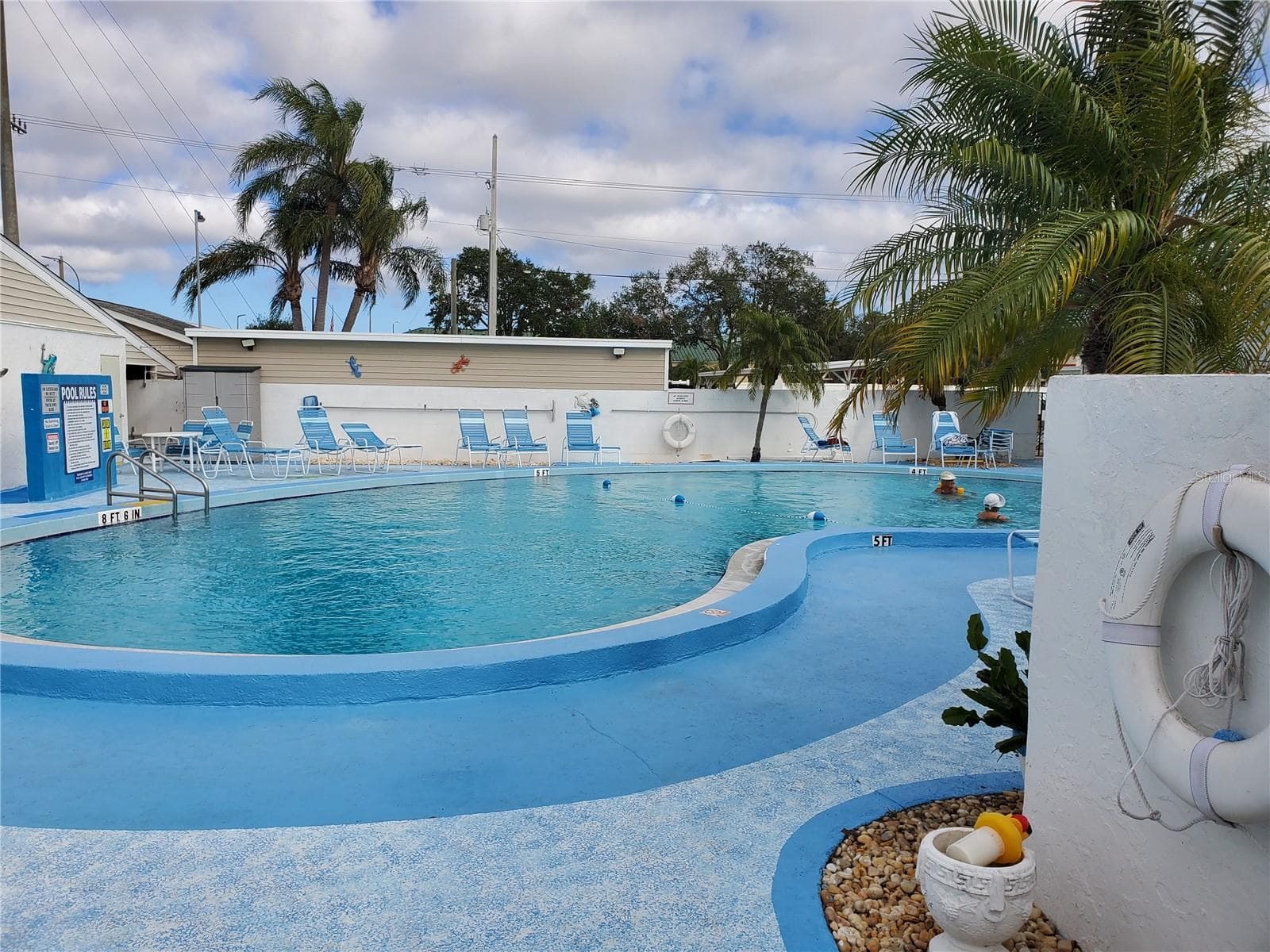 Community Pool - 808 53RD AVE E #191, BRADENTON