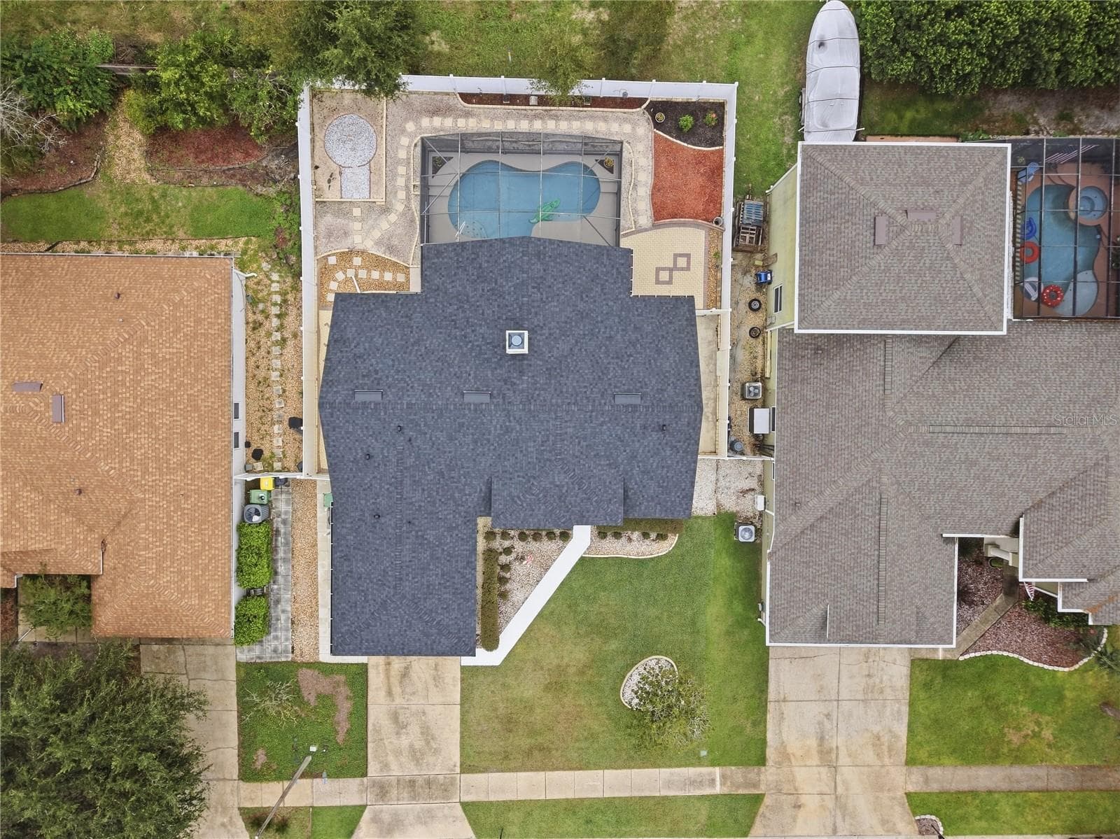 Overhead shot of 1420 Bent Oaks -- highlites new roof, fully fenced yard, low maintenance back yard! - 1420 BENT OAKS BLVD, DELAND