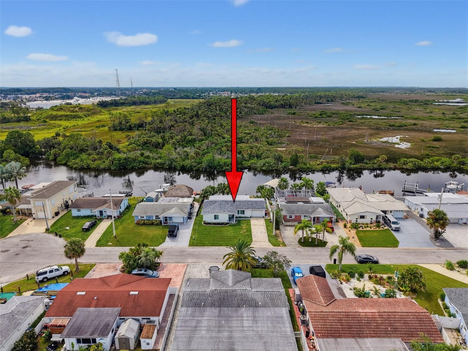 6618 LEESIDE DRONE VIEW - 6618 LEESIDE ISLE, HUDSON