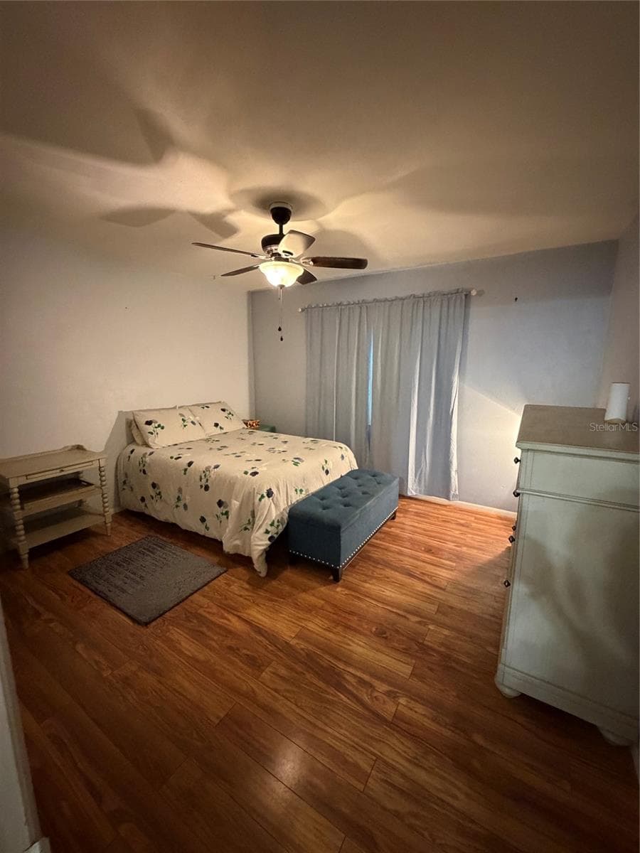Condominium at 200 GLENNES LN #114, DUNEDIN, photo 22 of 39